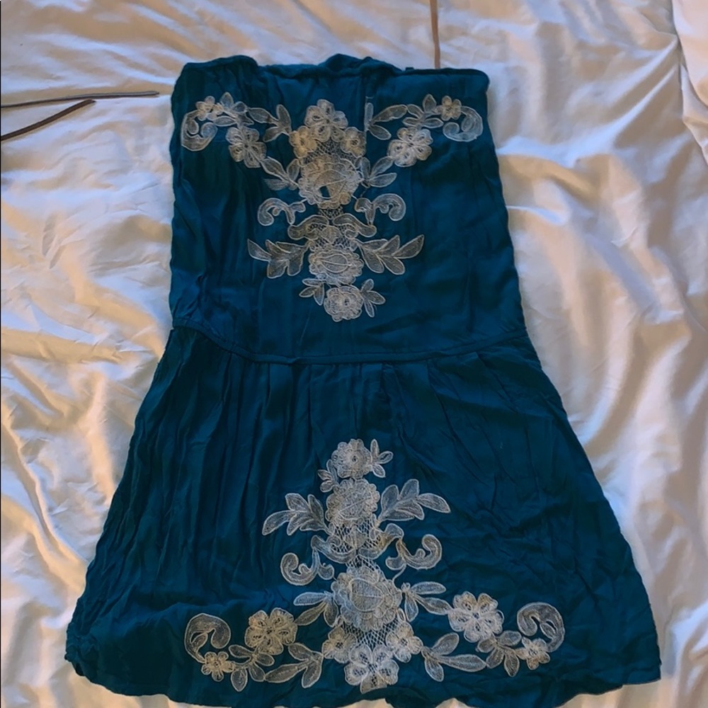 Billabong Dress with embroidery detail